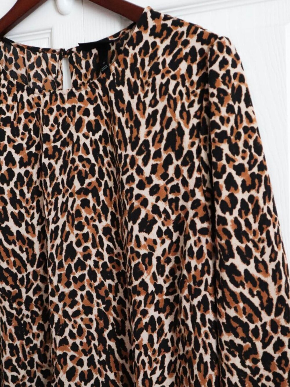 Lane Bryant Semi-Sheer Leopard Animal Print Tunic Blouse Top Plus Size 18 - Picture 4 of 9